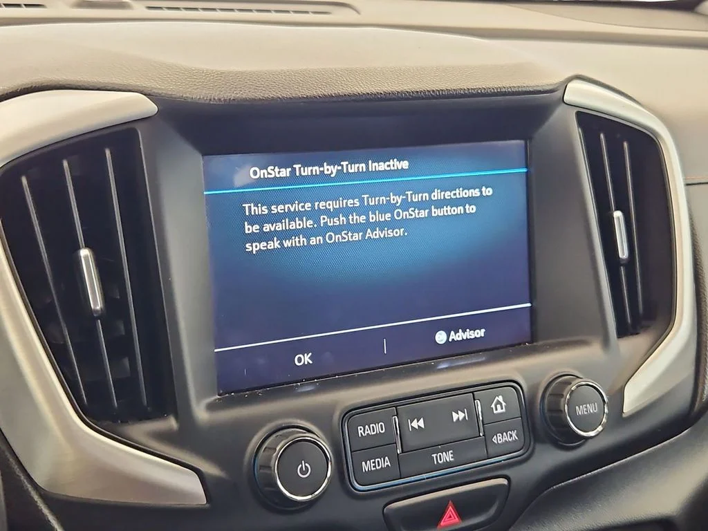 Used 2018 Quicksilver Metallic GMC SLT image 18