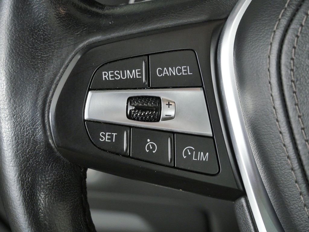 Used 2021 Phytonic Blue Metallic BMW xDrive40i image 41