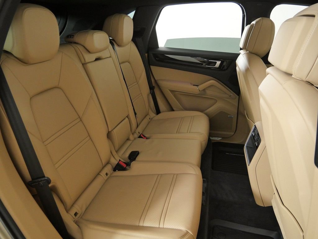 Used 2019 Silver Porsche S image 25