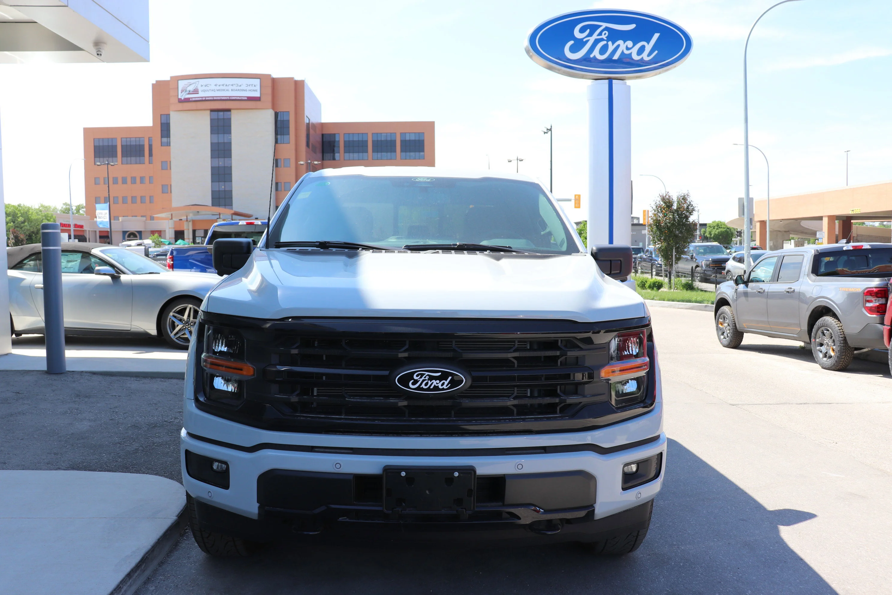 New 2026 AVALANCHE Ford XLT image 2