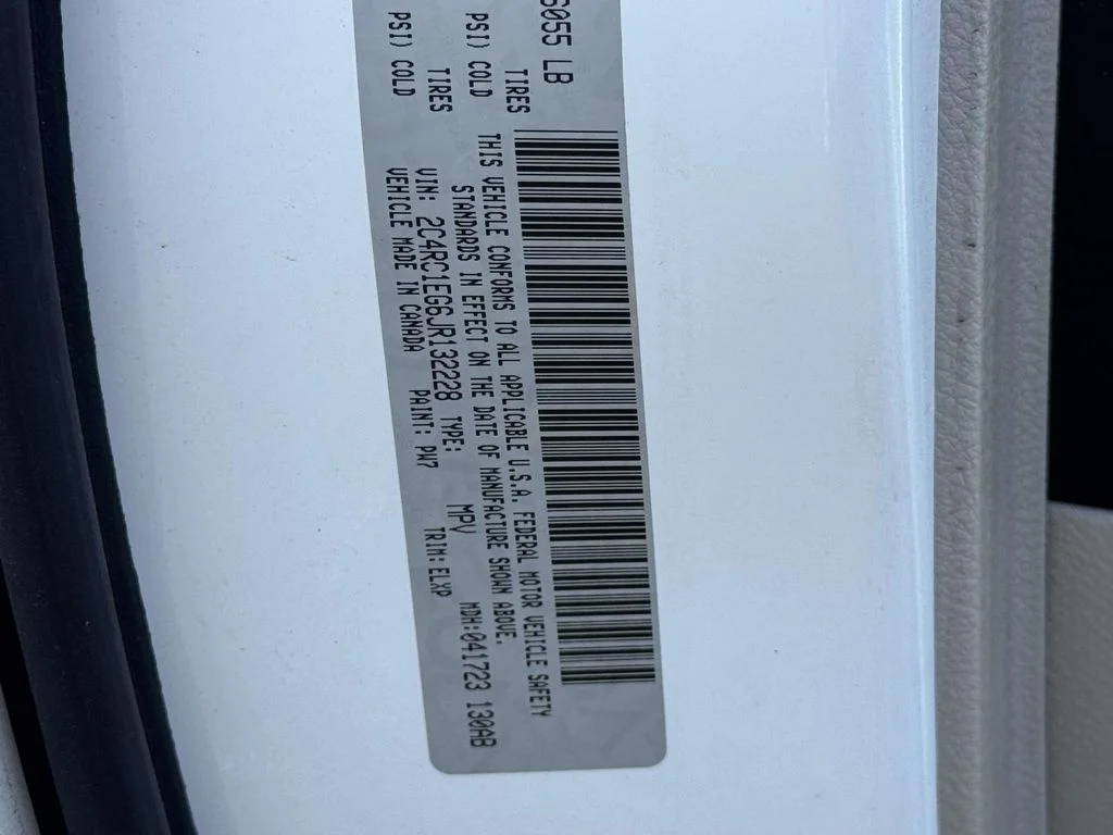 Used 2018 White Chrysler Touring L Plus image 28