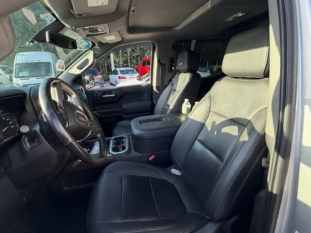 Used 2021 Silver GMC SLT image 10