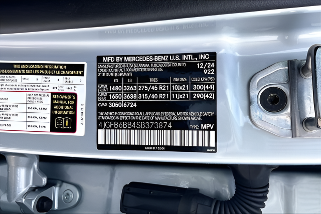 Used 2025 Silver Mercedes-Benz GLE 53 AMG® image 12