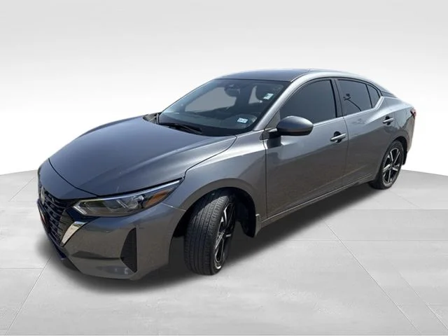 Used 2024 Gray Nissan SV image 4