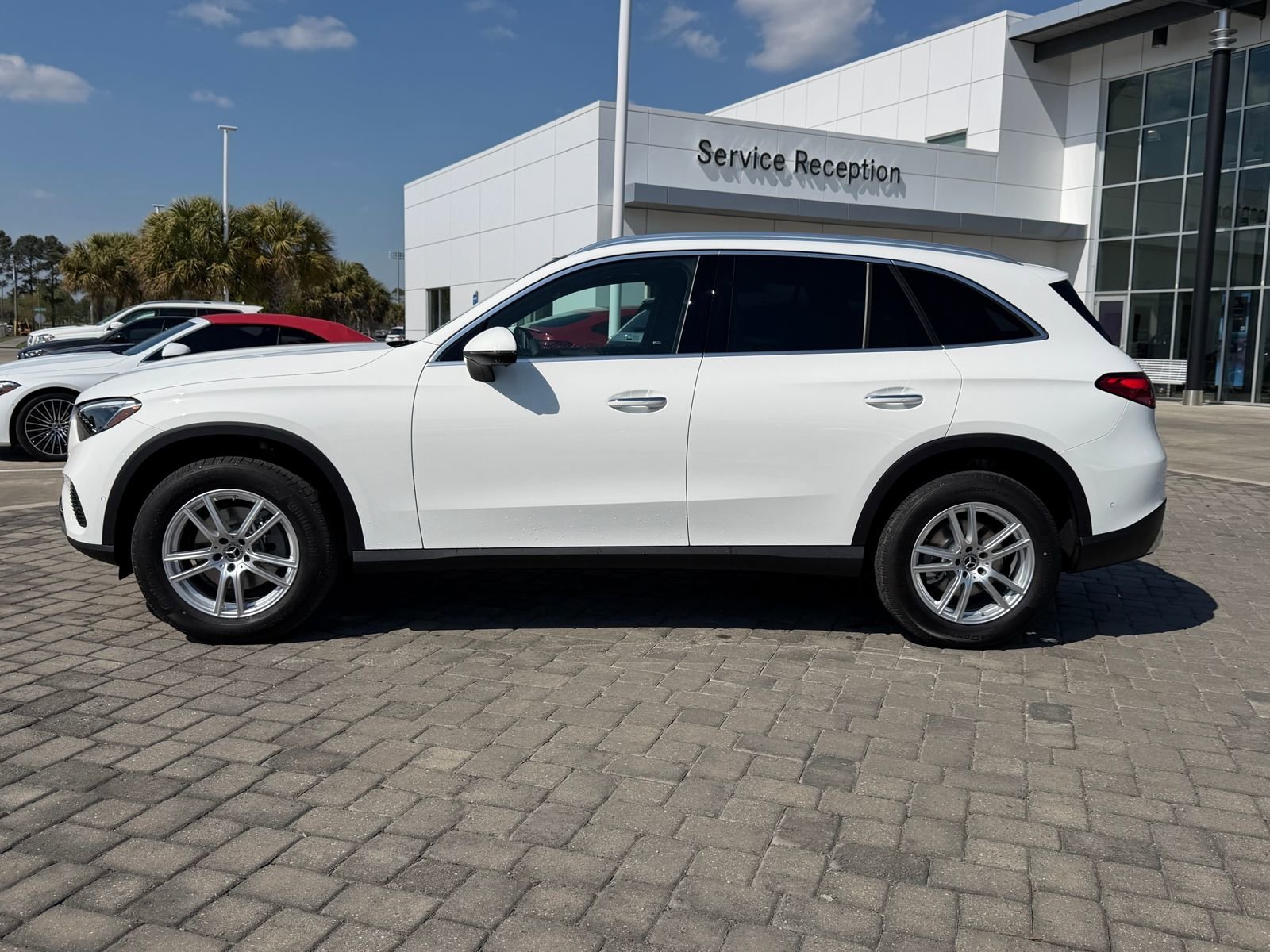 New 2026 Polar White Mercedes-Benz GLC 300 image 32