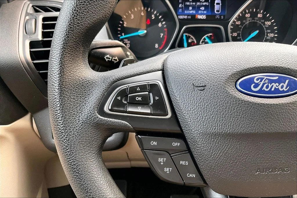 Used 2017 Red Ford SE image 21