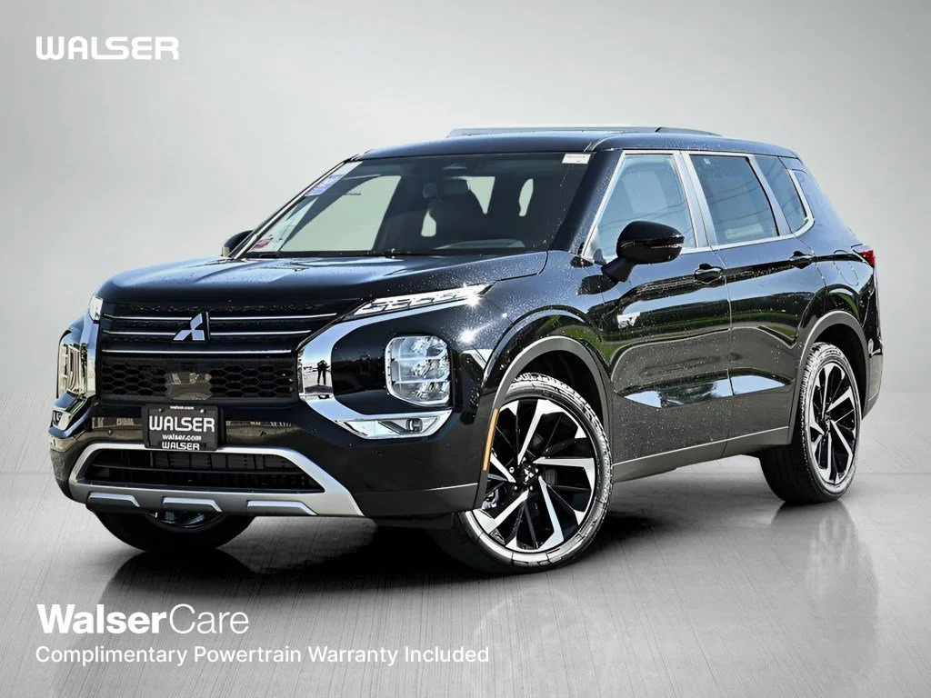 2025 Mitsubishi Outlander Plug-in Hybrid SE S-AWC's photo
