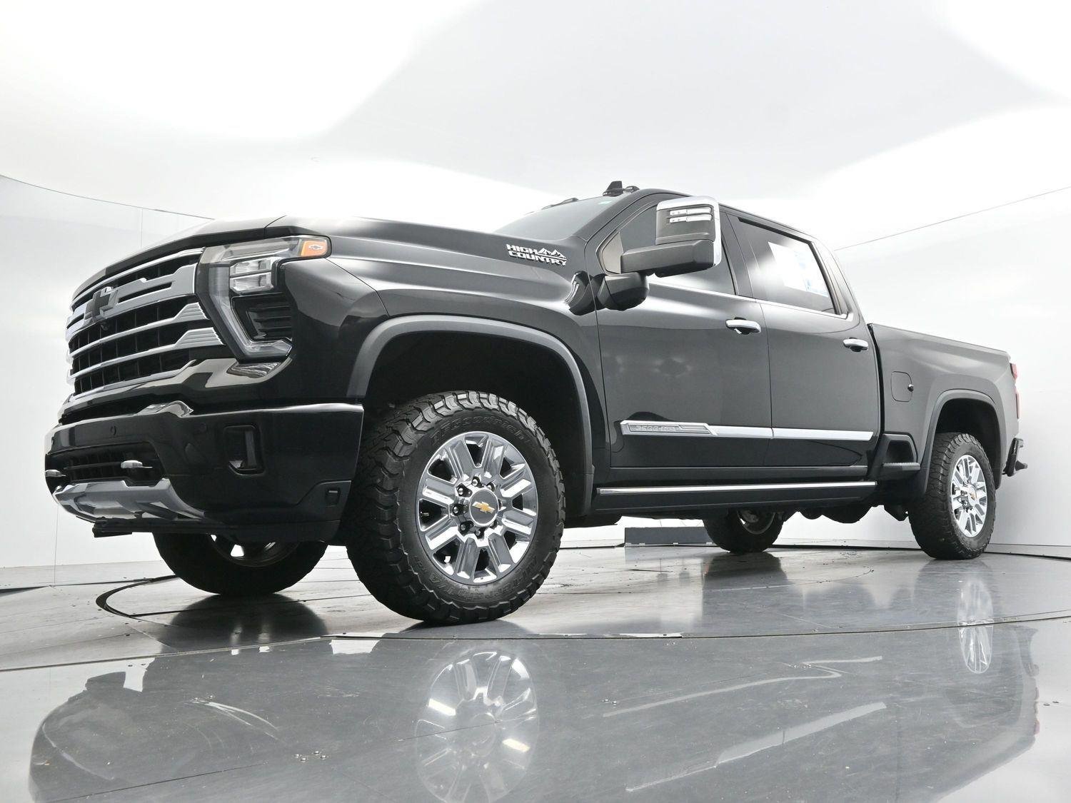 Used 2024 Black Chevrolet High Country image 47