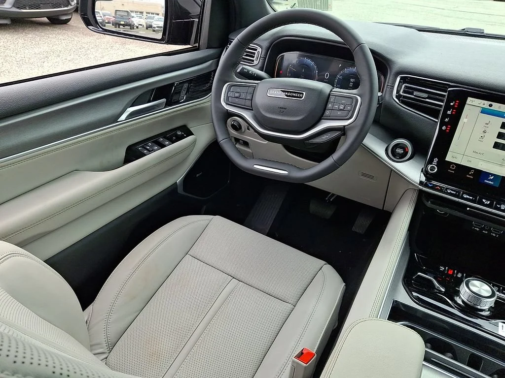 New 2026 High Gloss Black Jeep Limited Altitude image 10