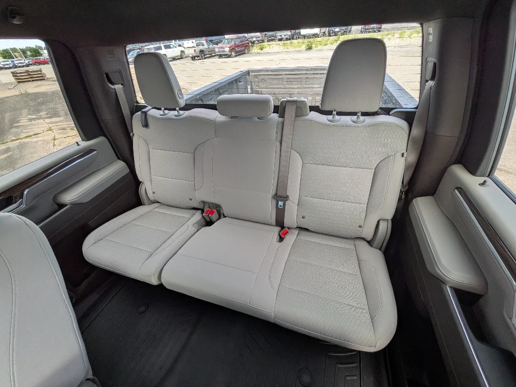 Used 2024 Dark Ash Metallic Chevrolet LT image 17