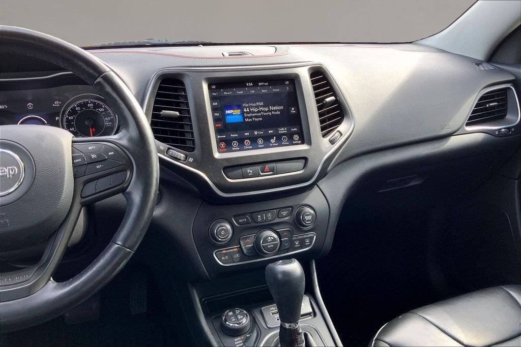 Used 2020 Bright White Clearcoat Jeep Trailhawk image 6