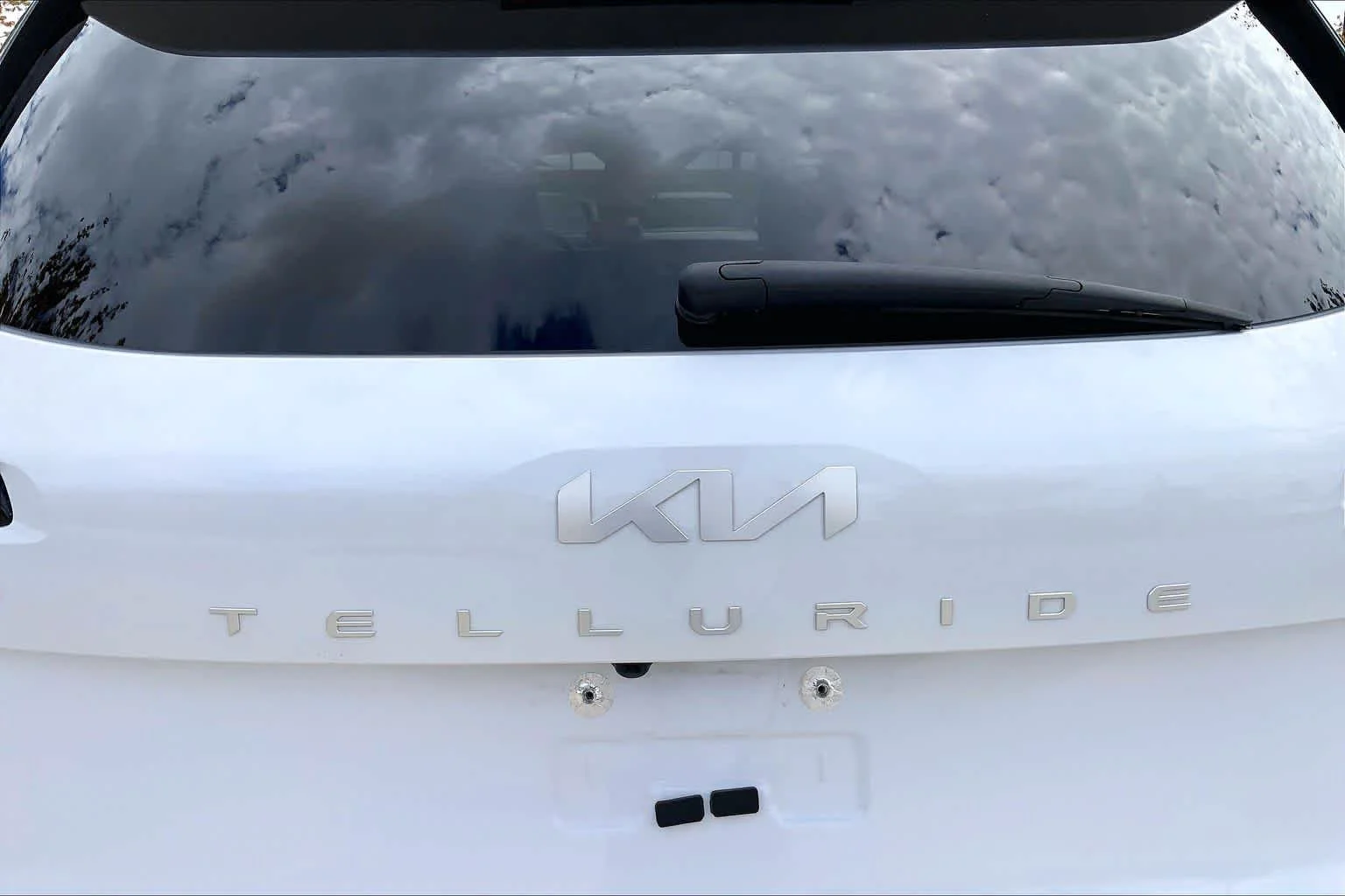 Used 2024 Glacial White Pearl Kia SX X-Pro image 33