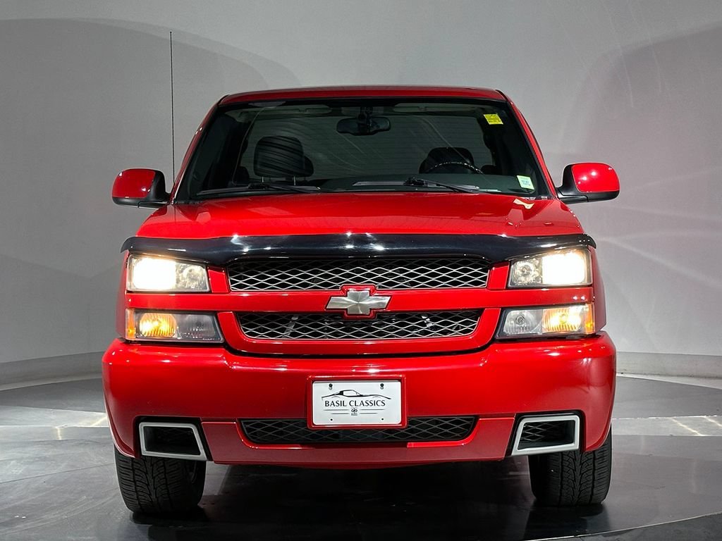 Used 2004 Victory Red Chevrolet NA image 22