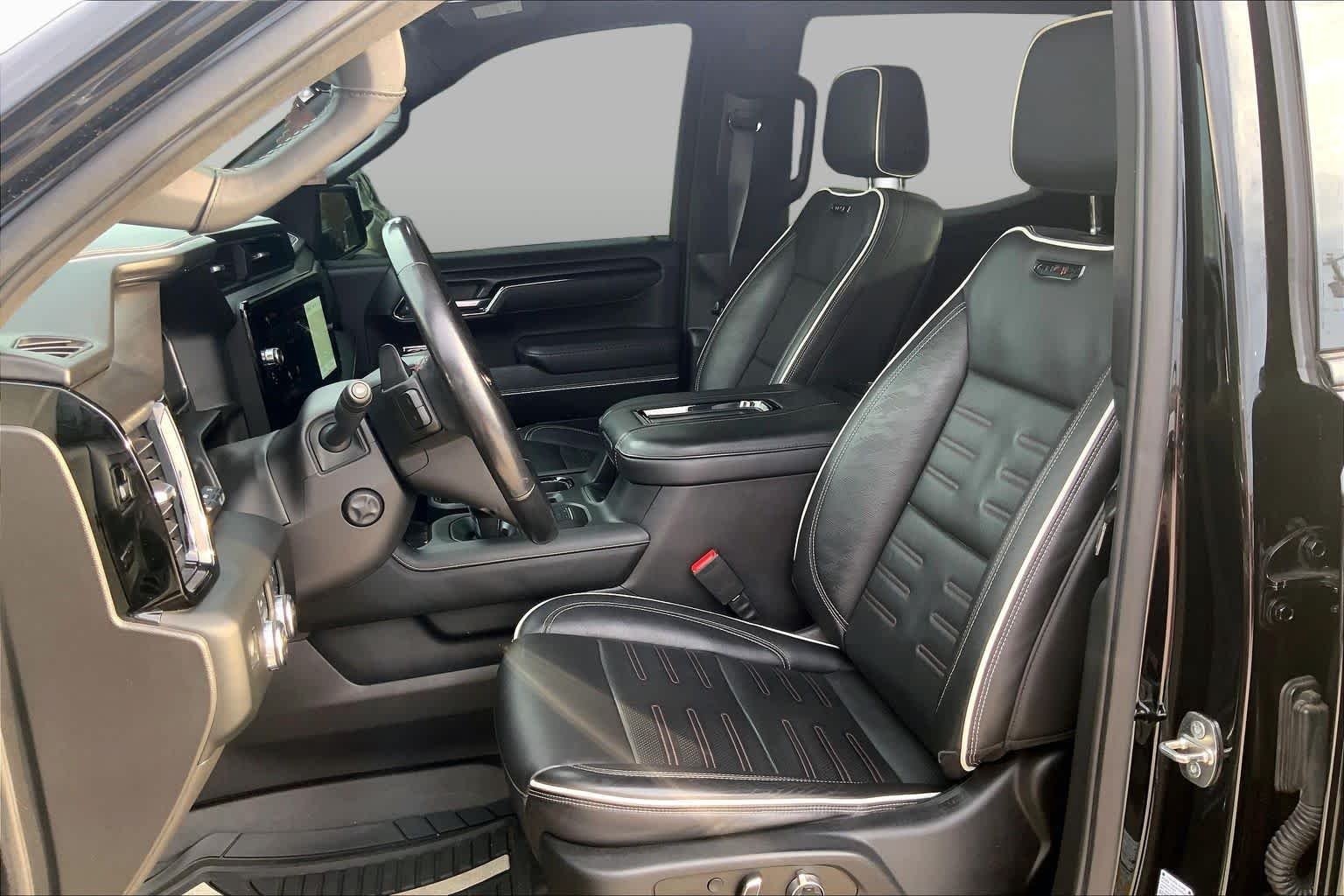 Used 2022 Onyx Black GMC AT4X image 8