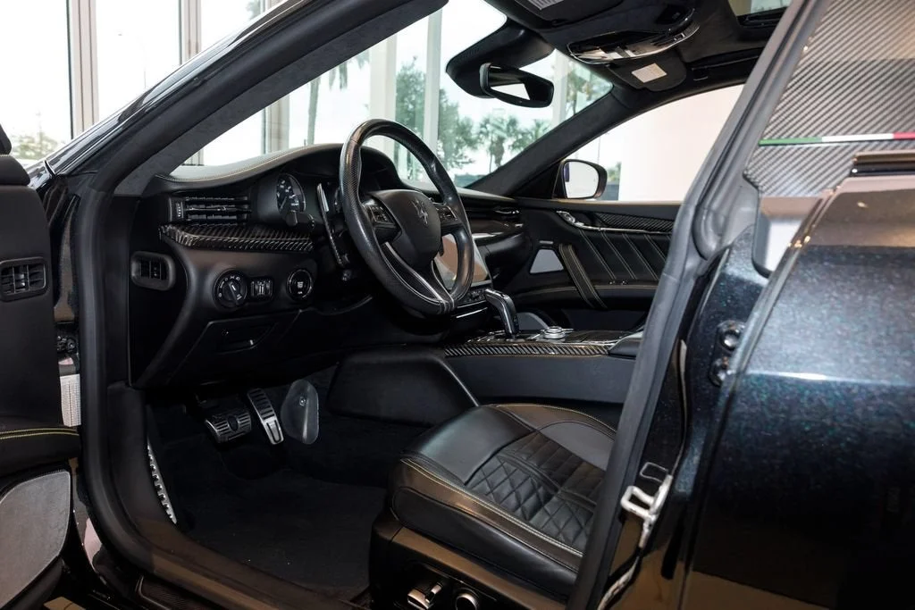 Used 2022 Nero Tempesta Maserati Trofeo image 27