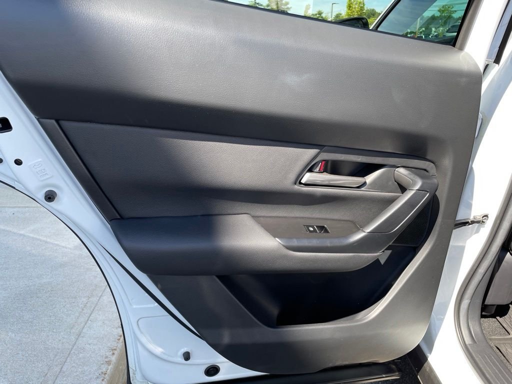 Used 2026 Wind Chill Pearl Mazda Premium image 13