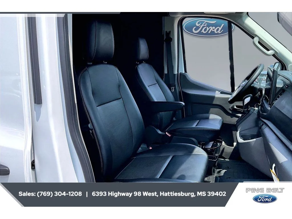 New 2026 Oxford White Ford Cargo Van image 6