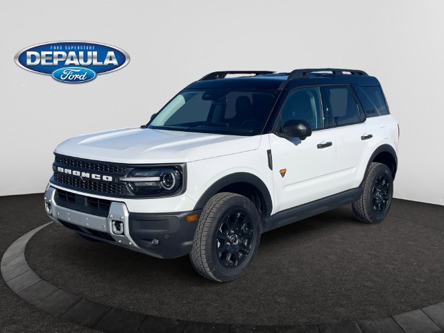 Used 2025 White Ford Badlands image 1