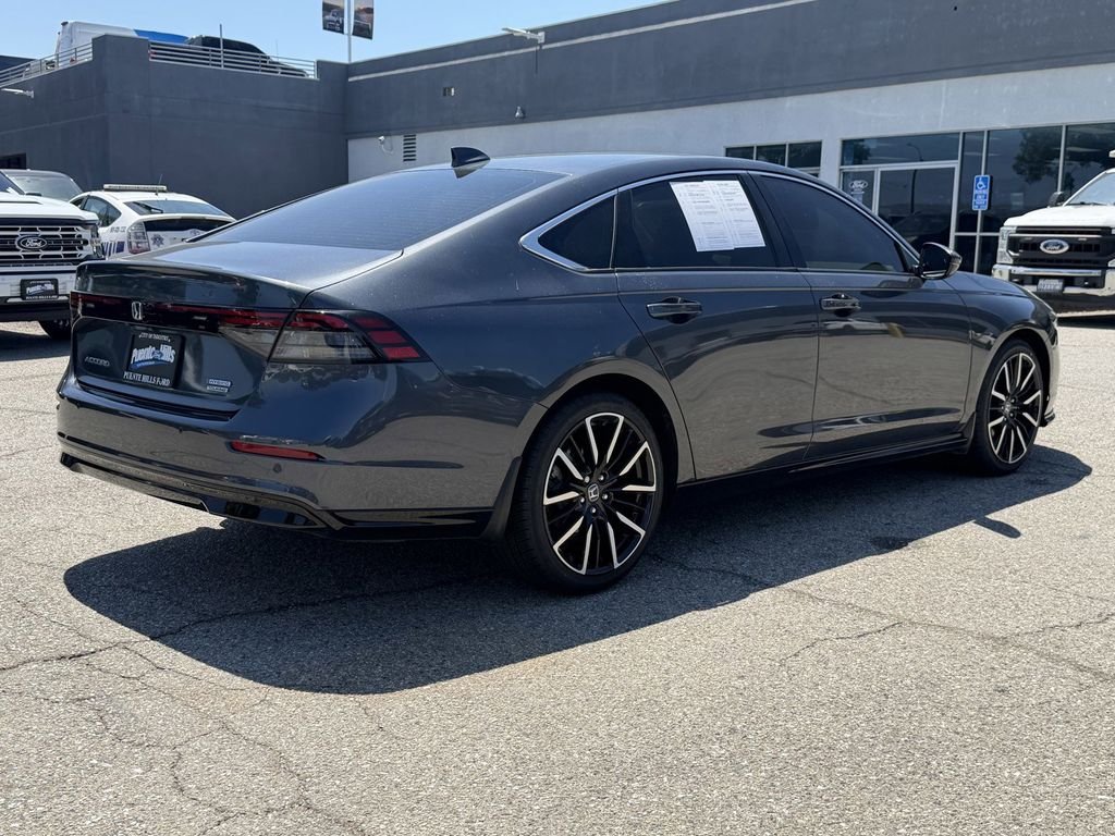 Certified Used 2025  Honda Touring image 6