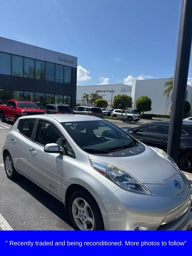 2013 Nissan Leaf SV's photo