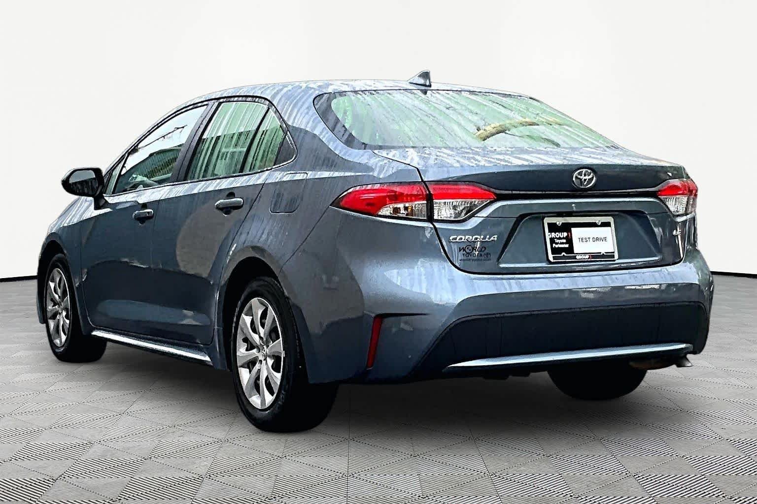Used 2022 Celestite Toyota LE image 12