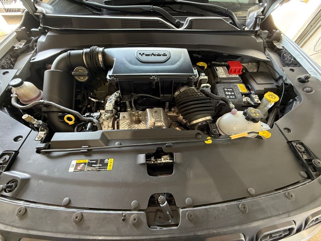 Used 2025 Silver Jeep Trailhawk image 20