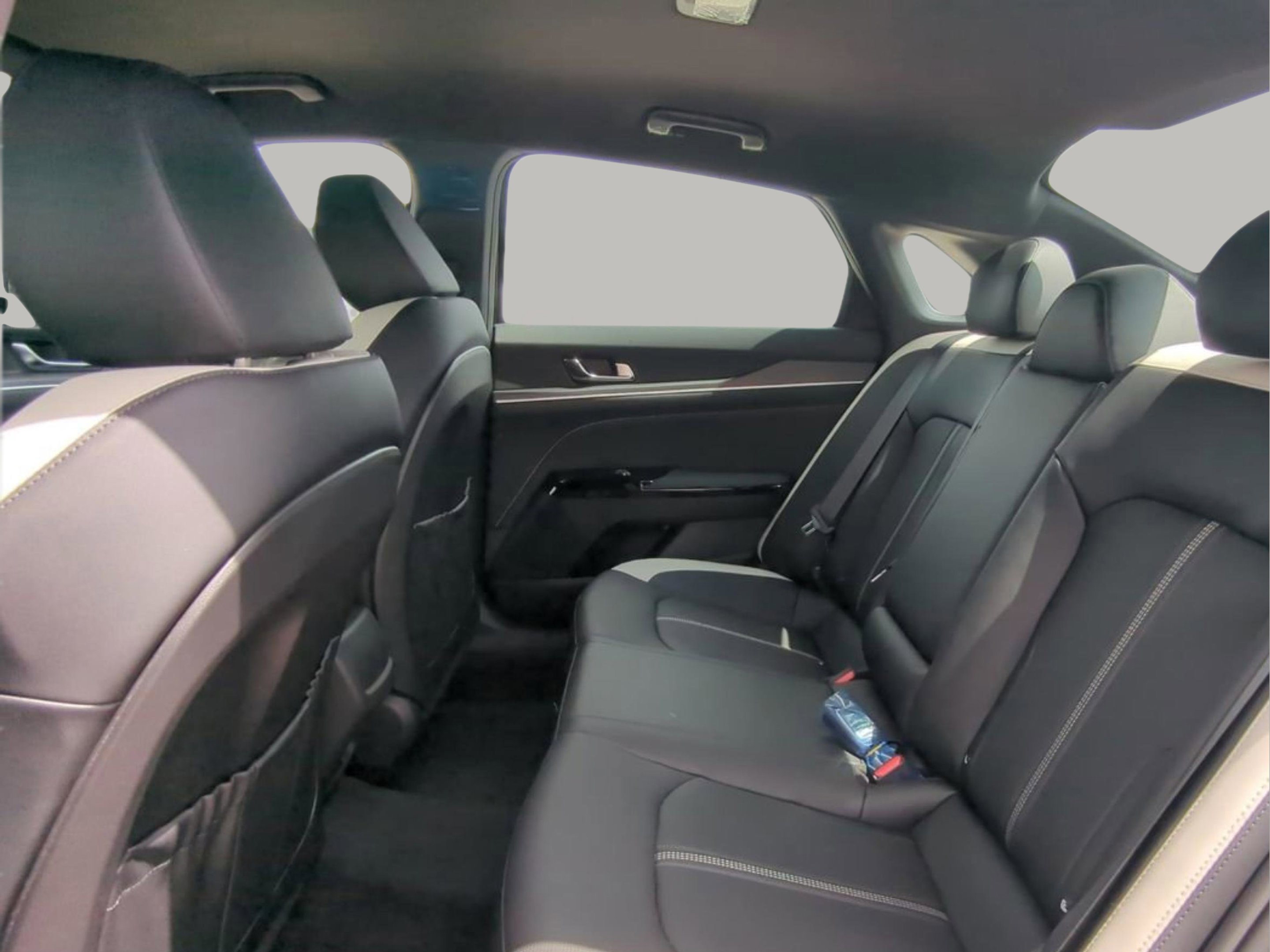 New 2026 Snow White Pearl Kia GT-Line FWD image 11