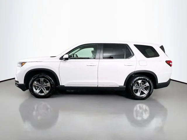 Certified Used 2025 Platinum White Pearl Honda EX-L+ image 6