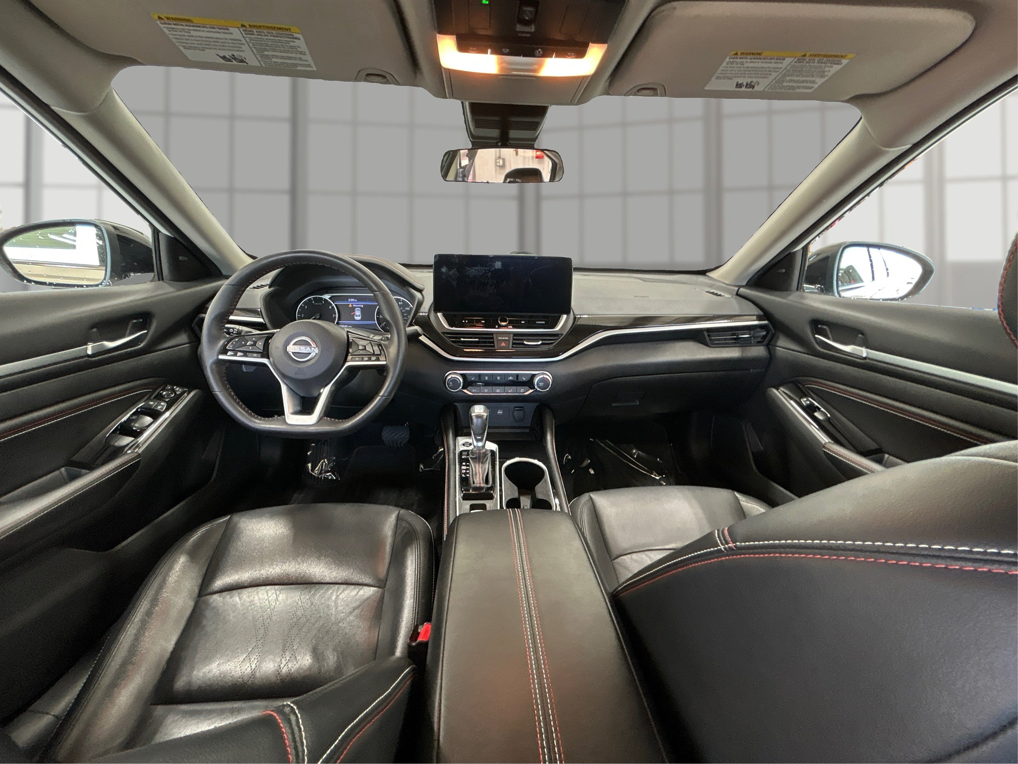 Used 2023 White Nissan 2.5 SR image 26