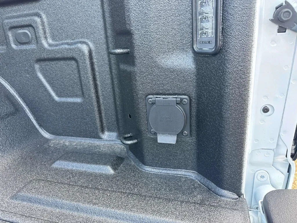 2026 GMC Sierra 1500 SLT - Photo 14
