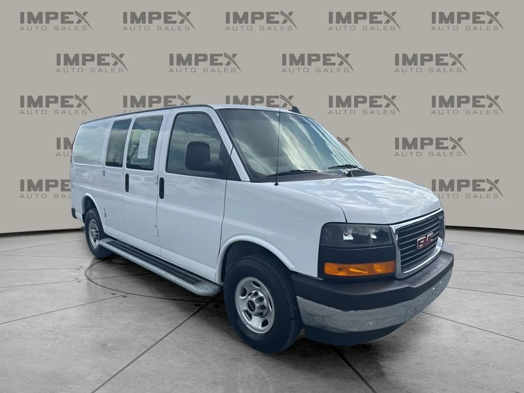 Used 2024 White GMC Work Van image 7
