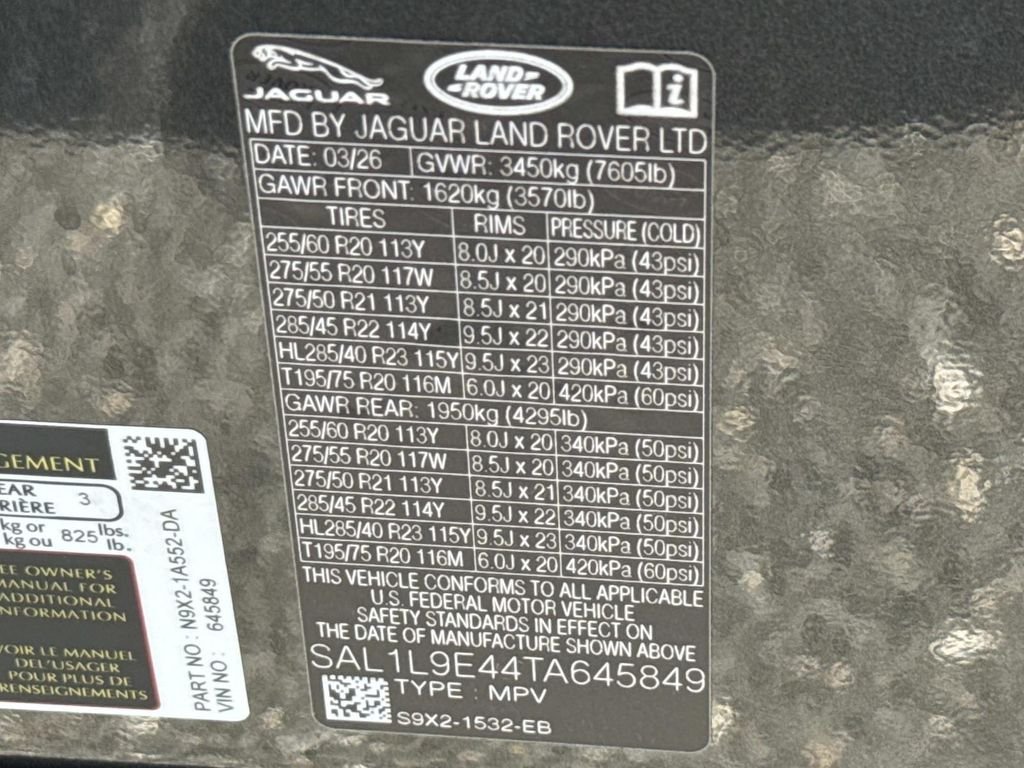 New 2026 Carpathian Grey LAND ROVER Dynamic SE image 30
