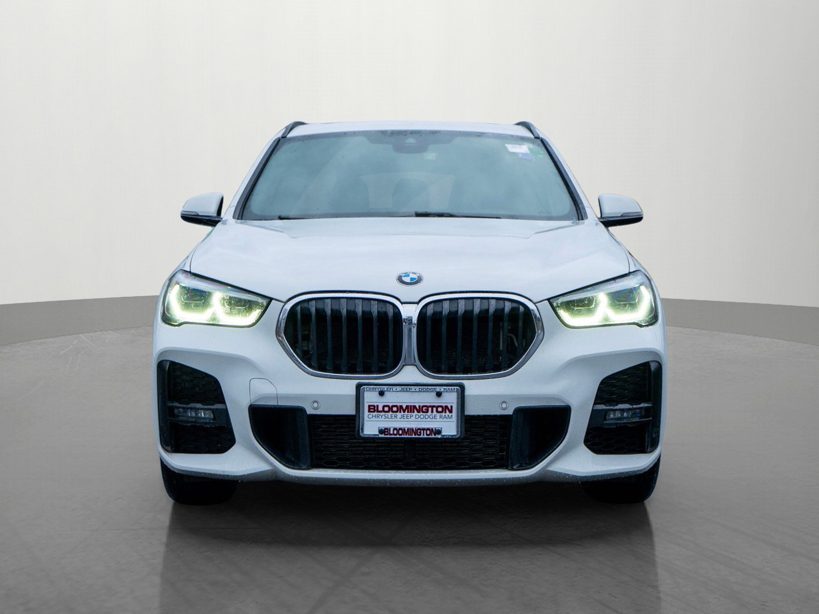 Used 2020 BMW X1 28i with VIN WBXJG9C00L5R68027 for sale in Minneapolis, Minnesota