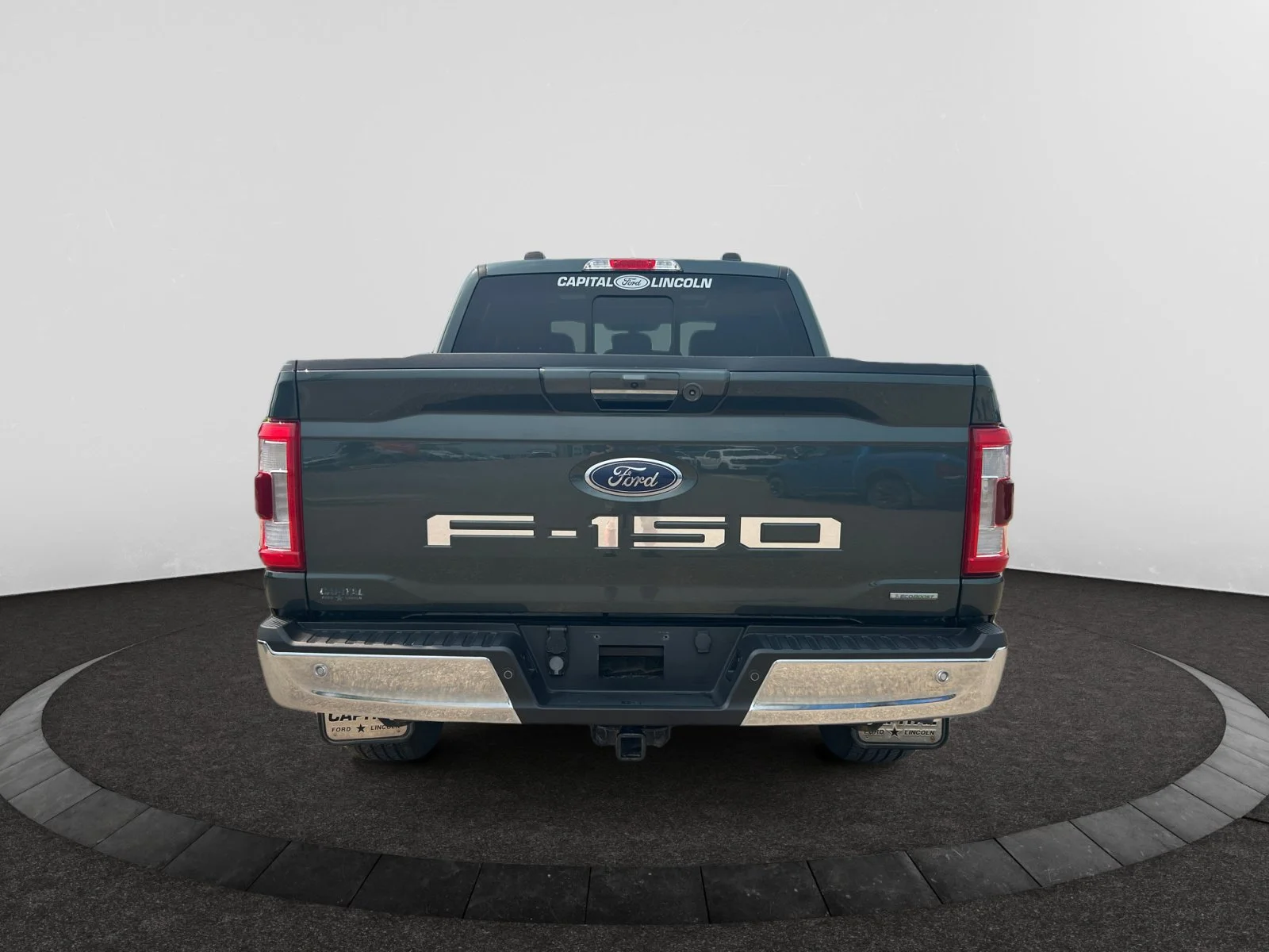 Used 2021  Ford LARIAT SuperCrew   EcoBoost™ image 4