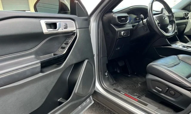 Used 2022 Silver Ford ST image 21