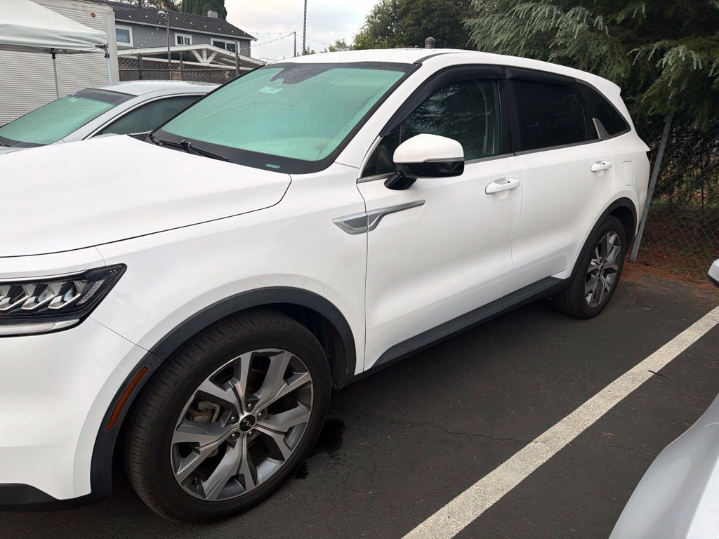 Used 2023 White Pearl Kia LX image 2