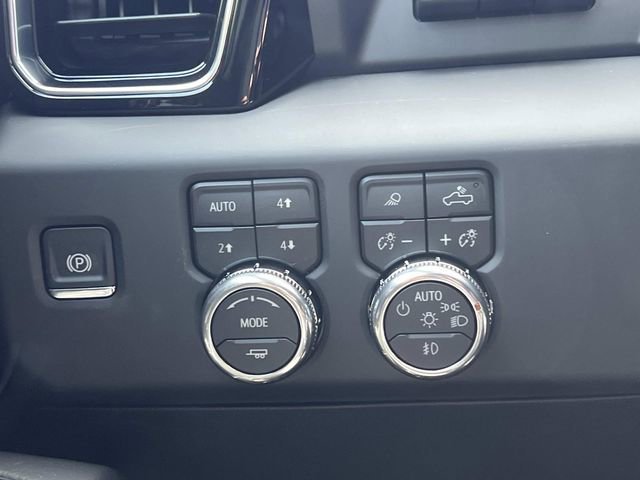 New 2026 Onyx Black GMC Elevation image 58