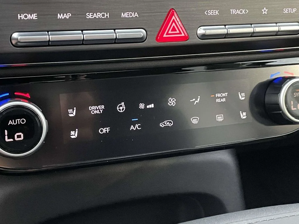 New 2026 Black Hyundai Limited image 19