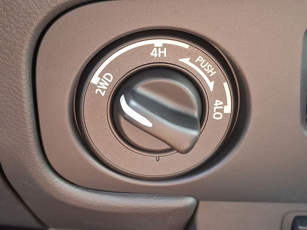 2026 Nissan Frontier — photo 14