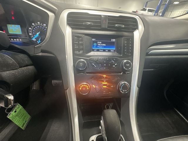Used 2015 White Ford S image 24
