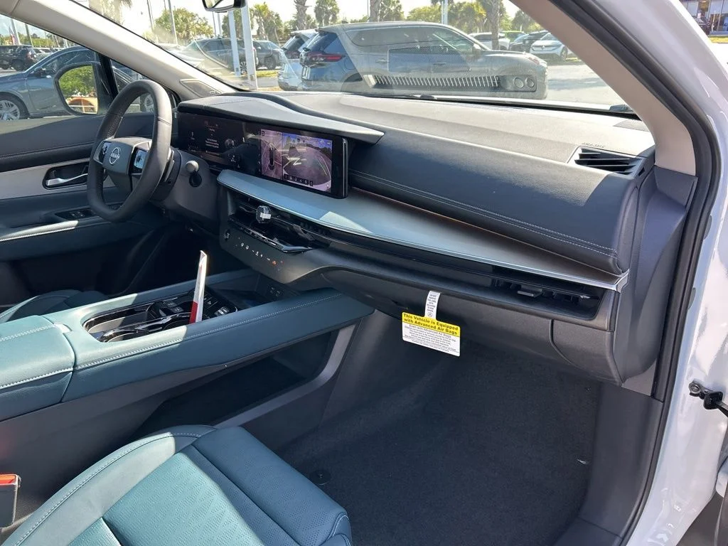 New 2026 Everest White Pearl TriCoat Nissan Platinum image 46