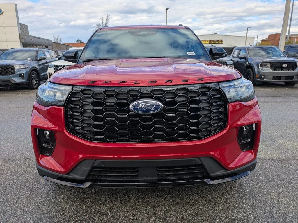 New 2026 Rapid Red Metallic Tinted Clearcoat Ford ST-Line image 9