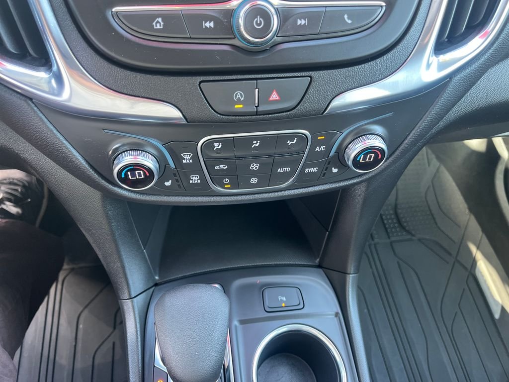 Used 2023 Gray Chevrolet LT image 21