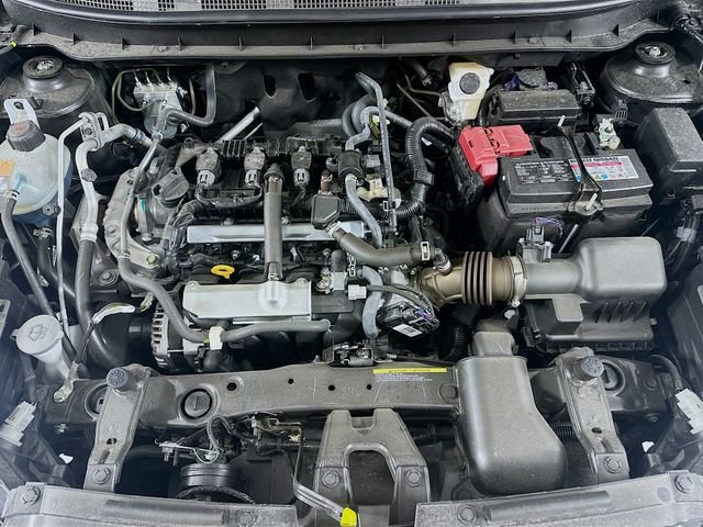 Used 2025 Gray Nissan S image 27