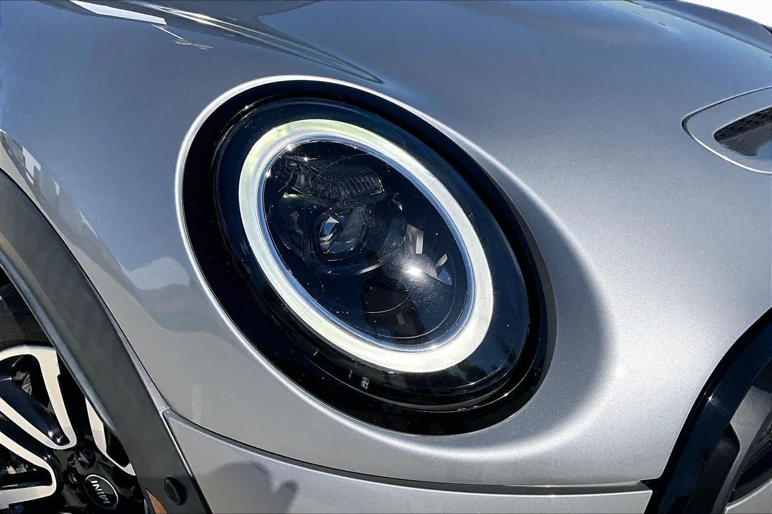 Used 2024 Melting Silver III Metallic MINI Cooper S image 23