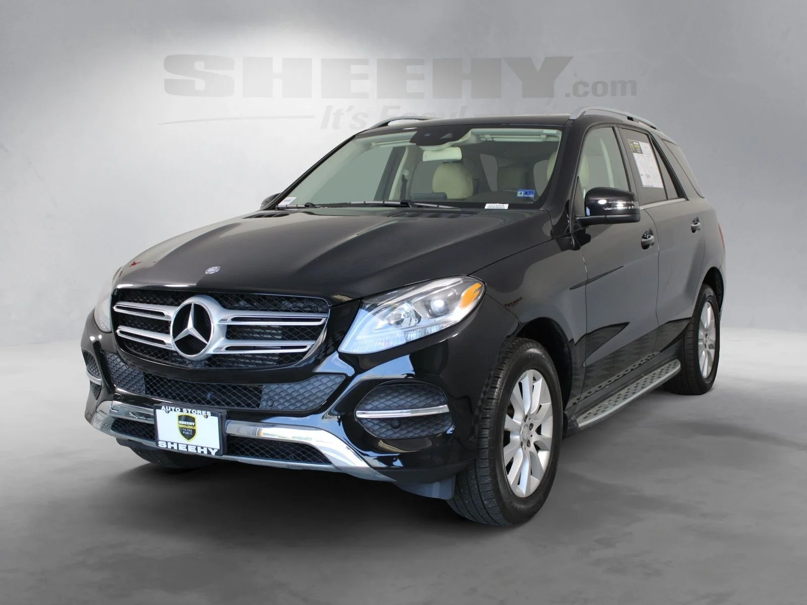 Used 2016 Black Mercedes-Benz GLE 300d image 16