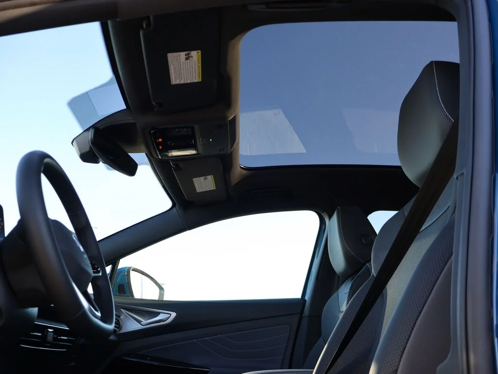 New 2026 Blue Volkswagen Pro S image 32