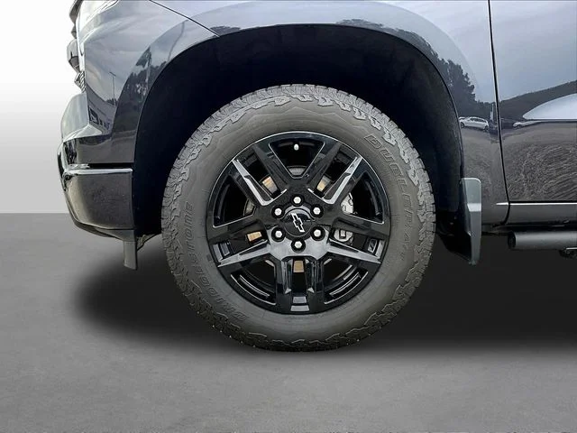 Used 2024 Gray Chevrolet RST image 36
