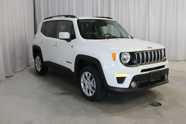 Used 2021 White Jeep Latitude image 24