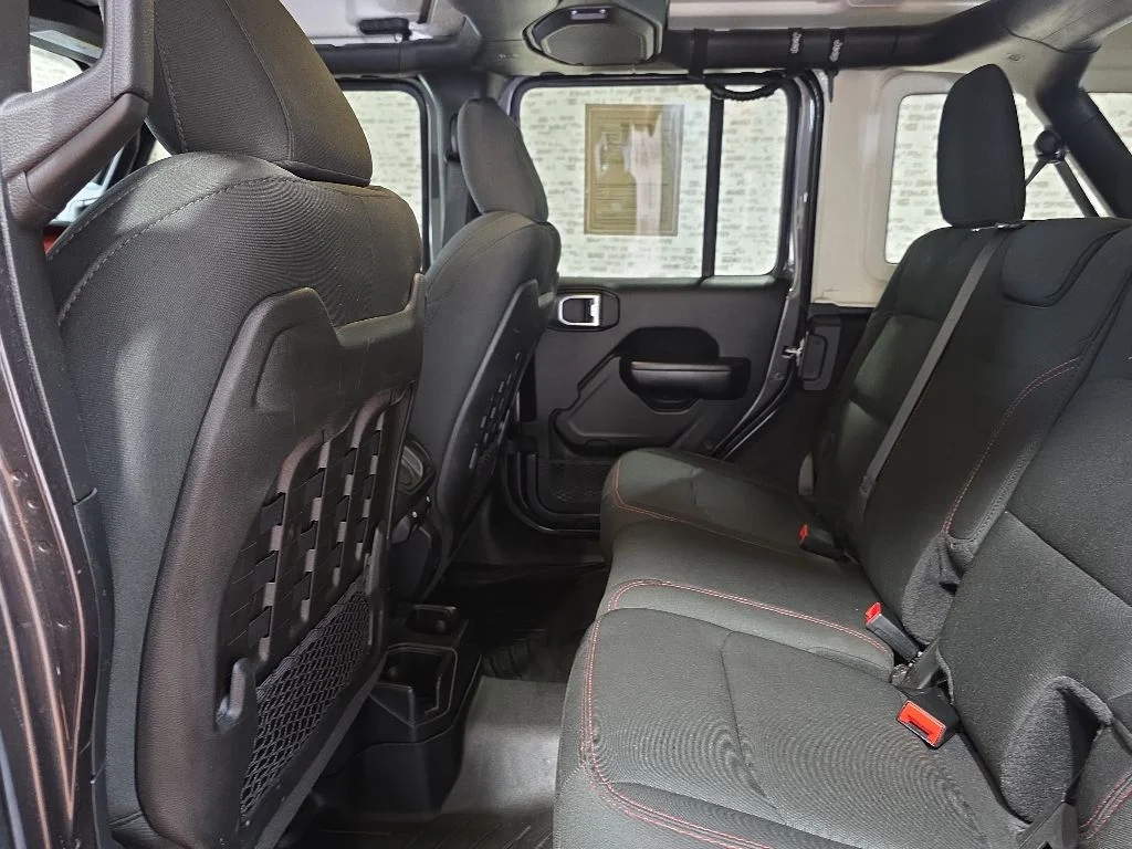 Used 2019 Gray Jeep Unlimited Rubicon image 14